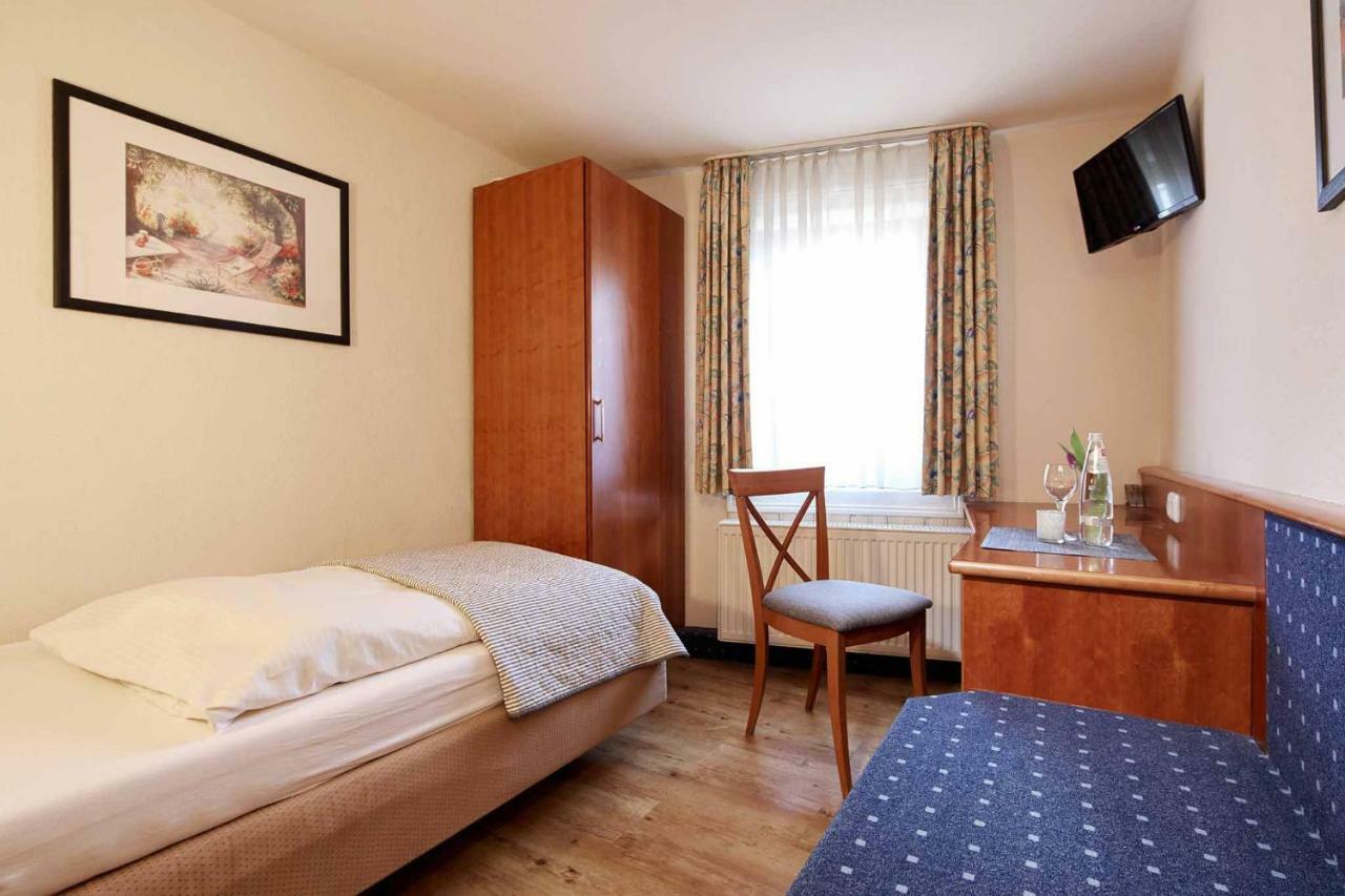 Hotel Eisenbahn Karlstadt Εξωτερικό φωτογραφία